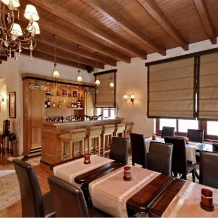 Methexis Boutique 3*